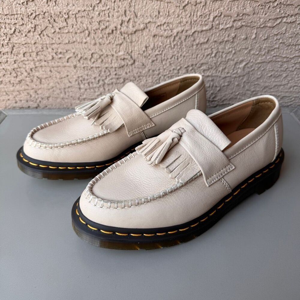 Dr. Martens Adrian Virginia Leather Tassel Loafers Vintage Taupe Women 9 Retro